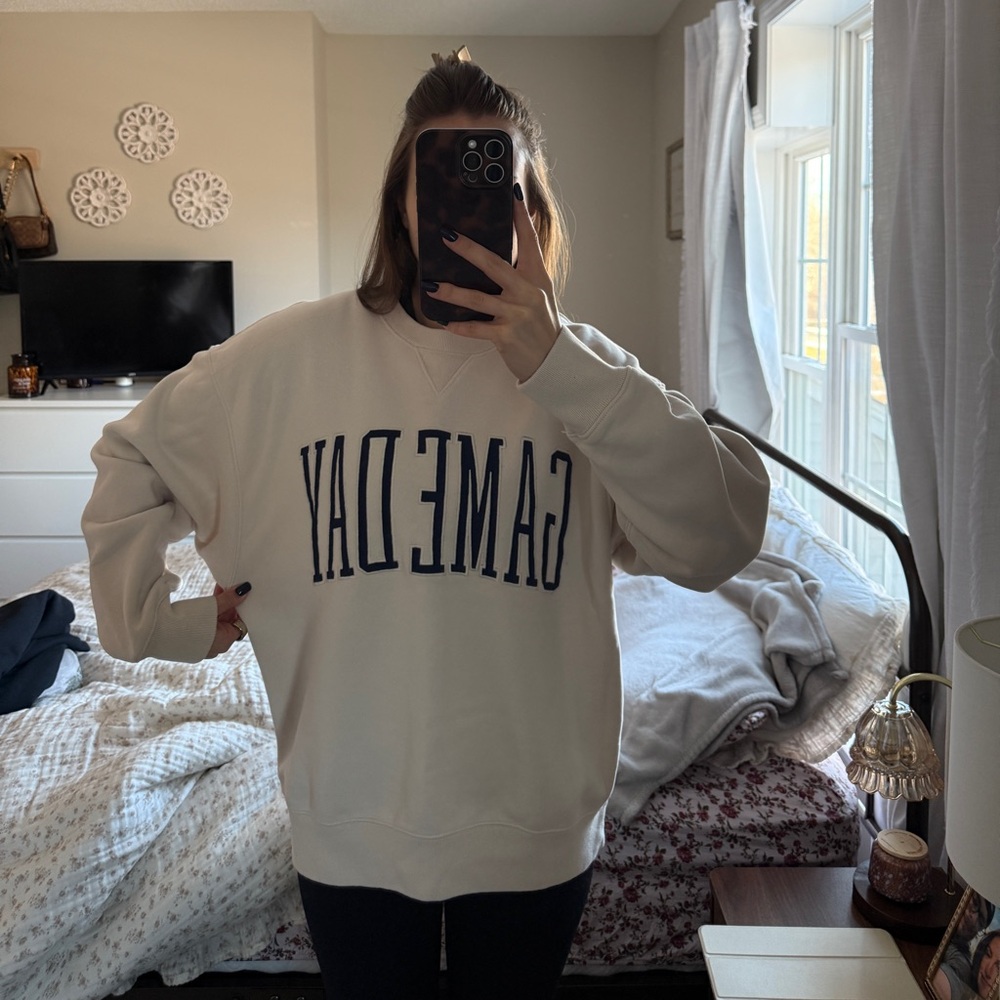 Abercrombie & Fitch Cream 'Game Day' Sweatshirt